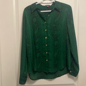 Vince Camuto Green Snakeskin Print Blouse Size Small